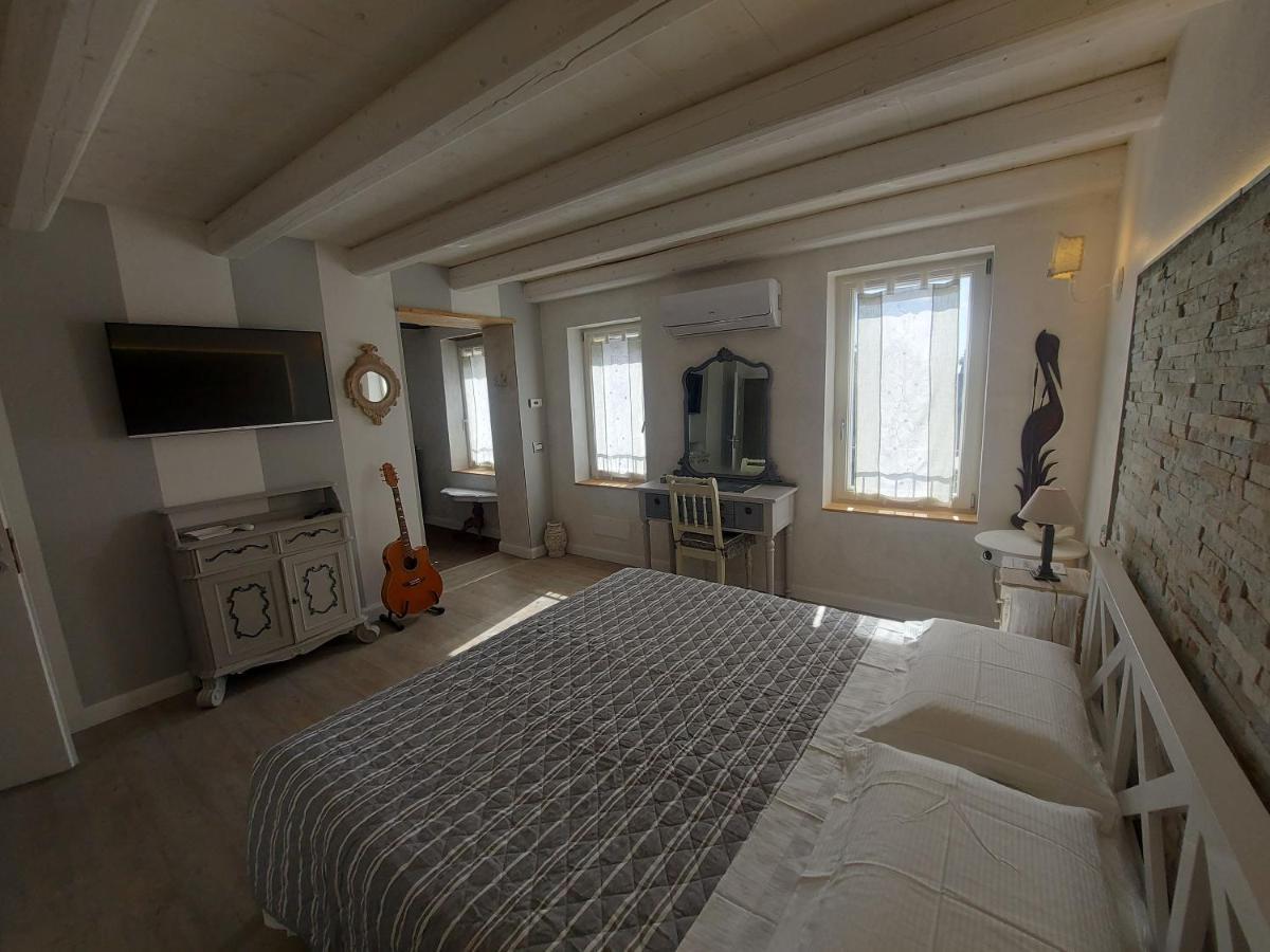 B&B Corte Colli Antichi Sona Exterior photo