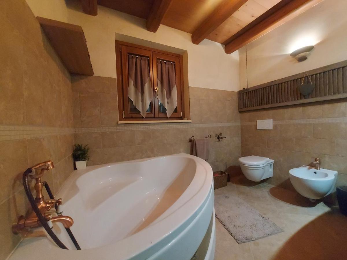 B&B Corte Colli Antichi Sona Exterior photo
